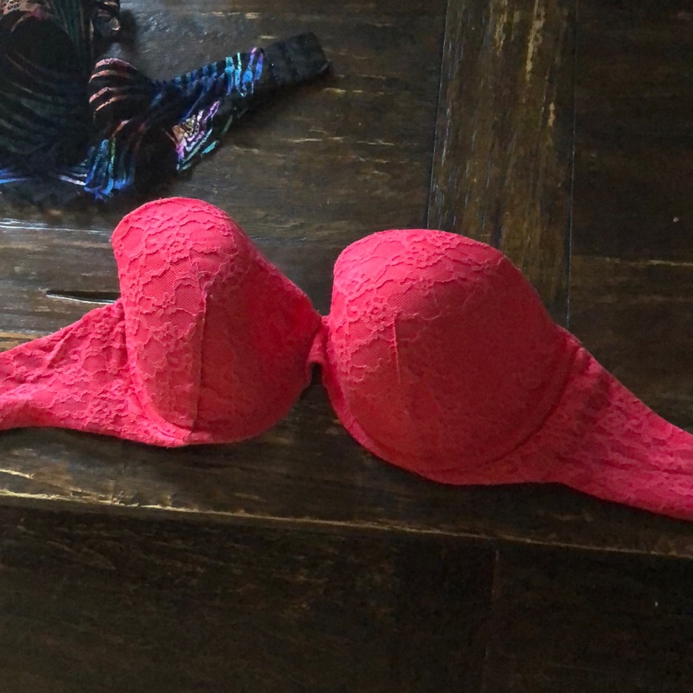 Strapless bra